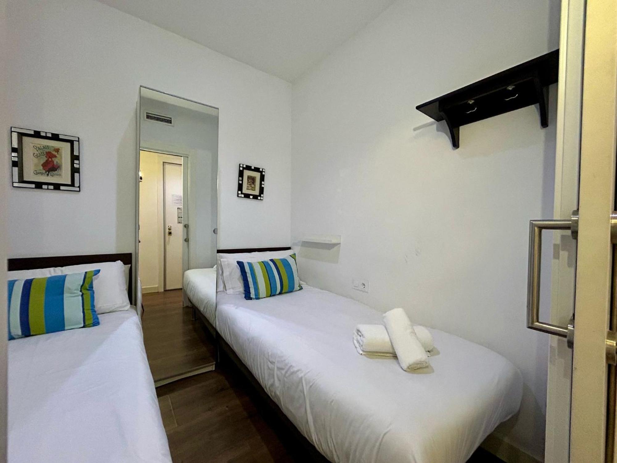 Tucson Suites II Барселона Экстерьер фото