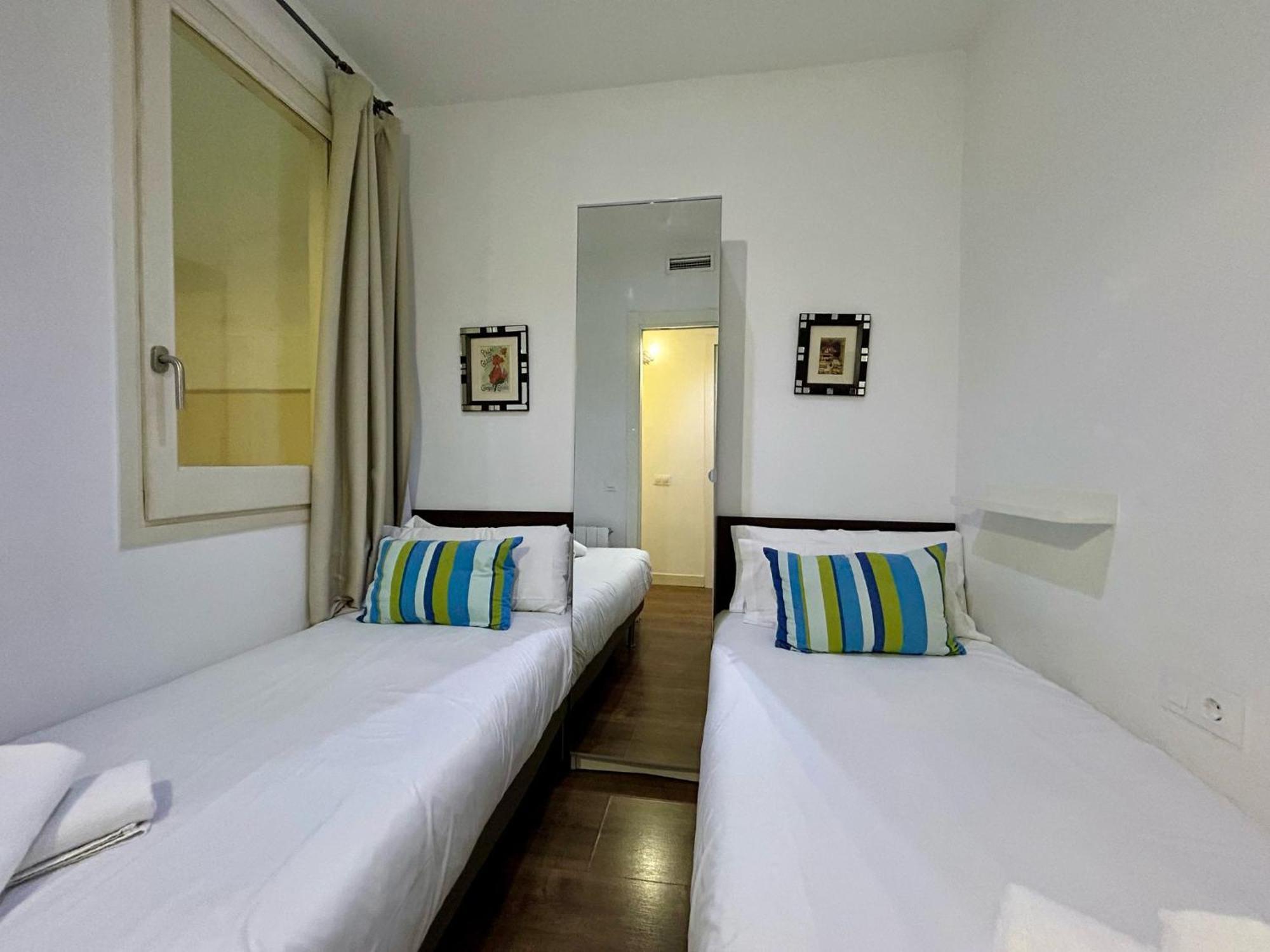 Tucson Suites II Барселона Экстерьер фото